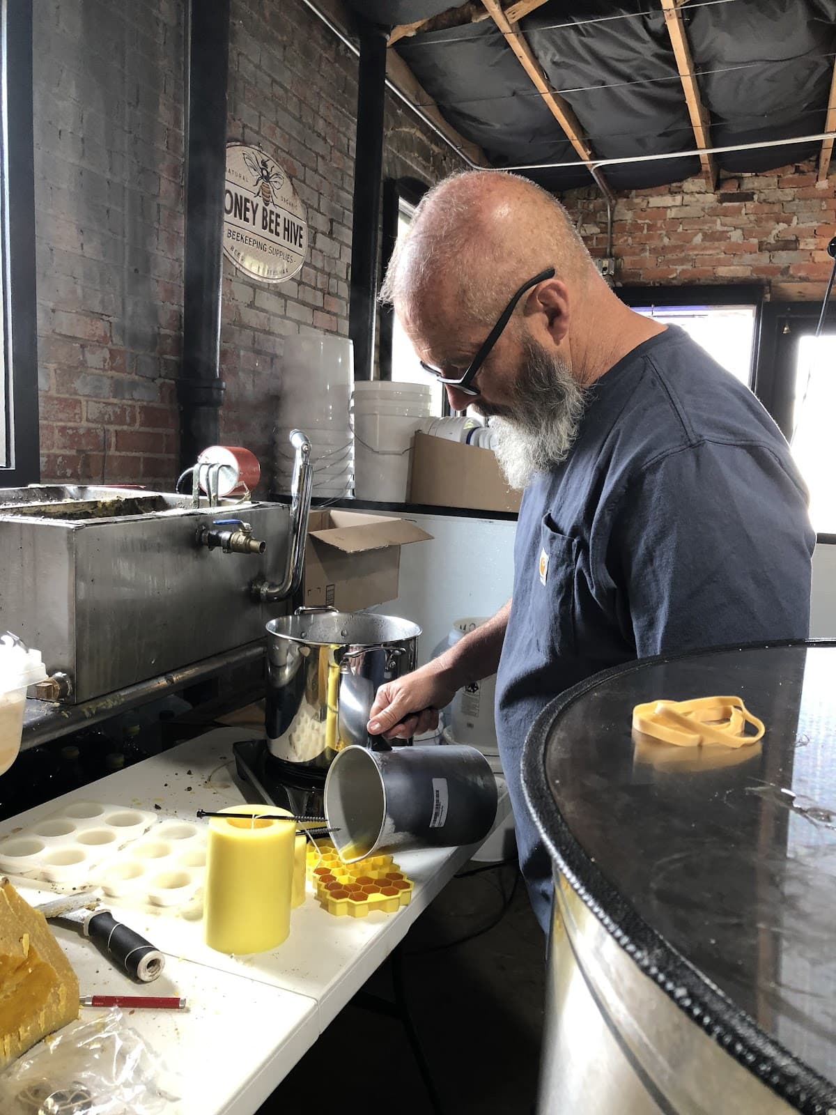 Rocky Mountain Bee Supply - Image 1