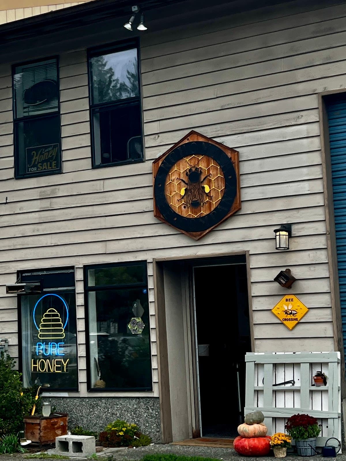 Snohomish Bee Company - Image 1